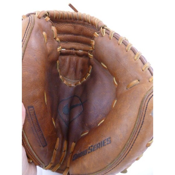 Nike‎ Diamond Ready Show Series - Full Size Catchers Mitt - Right Hand Throw - Picture 3 of 16